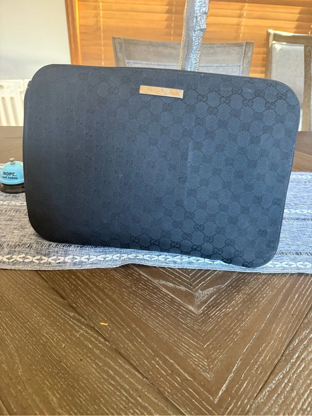 🖤 Authentic Vintage Gucci Black GG Document/Portfolio Laptop Sleeve with zipper🖤